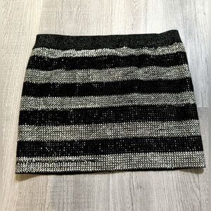 VENUS Metallic Black & Silver Mini Skirt. Size M.